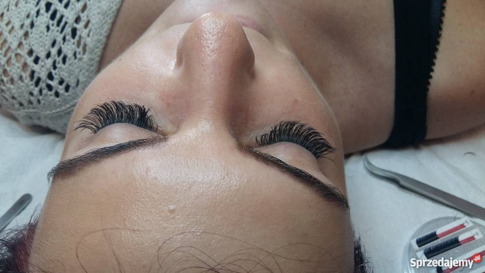 Przedluzanie rzes z dojazdem do klientki wielkopolskie Poznań