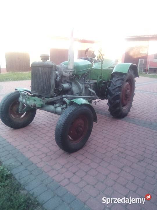 Ciągniki Łopuszno