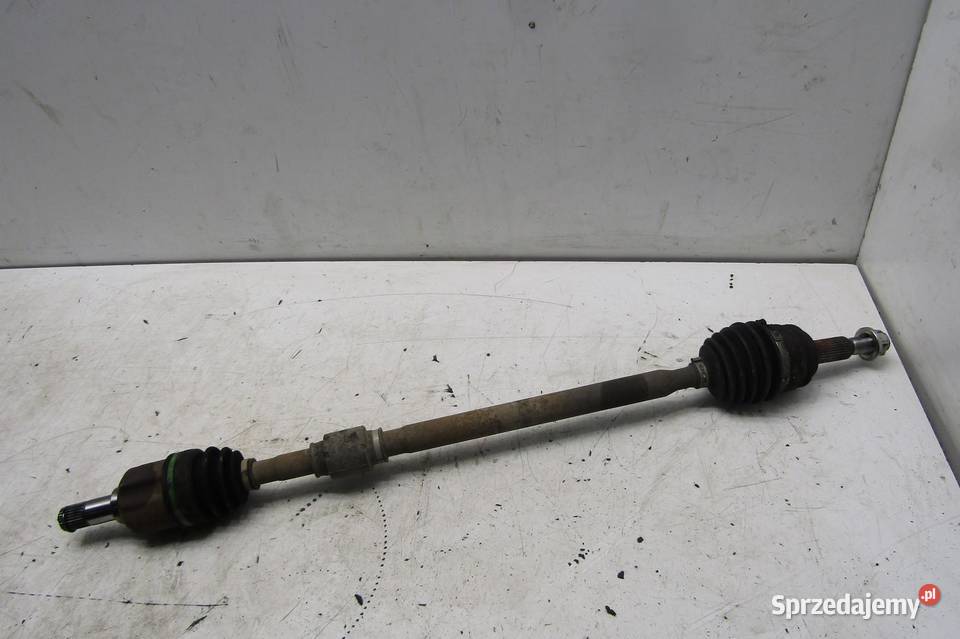 PÓŁOŚ PRZEDNIA PRAWY PRZÓD 20 DOHC MITSUBISHI