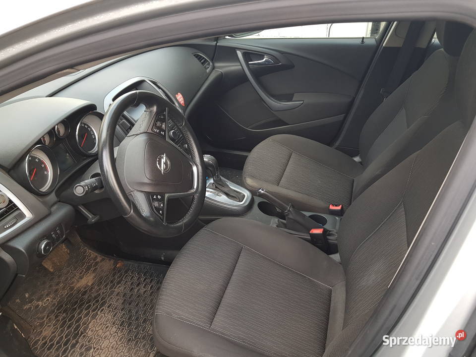 Syndyk sprzeda Opel Astra 14 T Benzyna Automat 180000km Warszawa