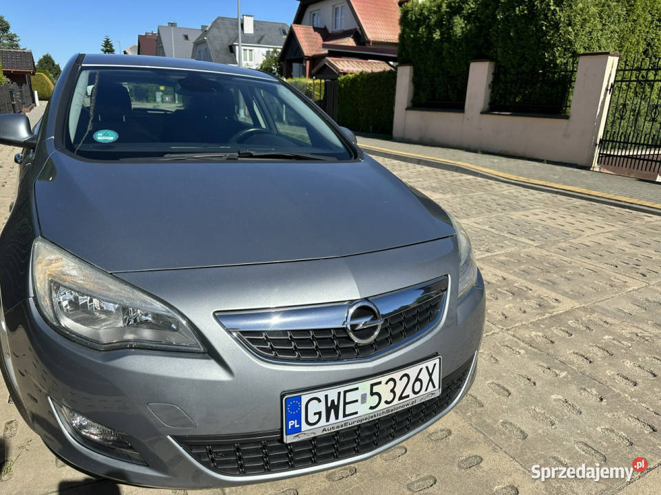 Opel Astra Mocna benzyna klimatyzacja czujniki elektrochrom. lusterka boczne pomorskie Wejherowo