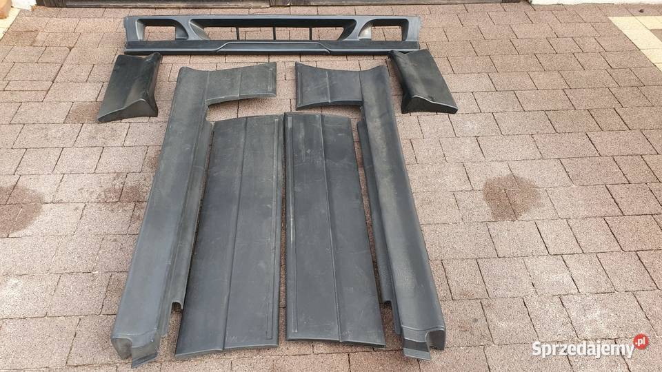 Orciari zestaw nowych dokładek do poloneza Listwy i nakładki Części samochodowe Puck sprzedam