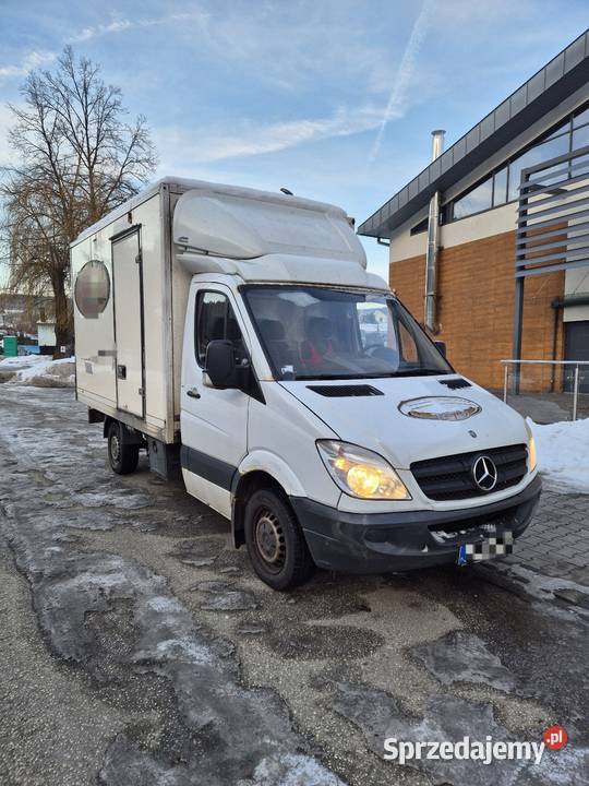 MercedesBenz Sprinter W906 22CDI 163 kontener kupiony w polskim salonie Mercedes-Benz Łącko sprzedam