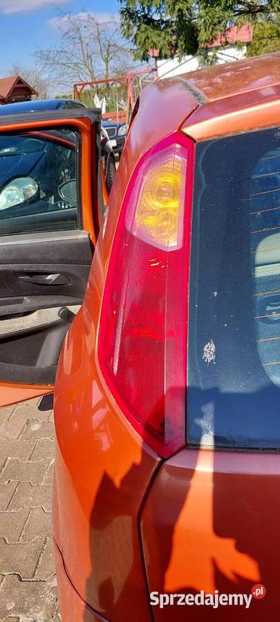 Lampy prawa lewa tył tylna Fiata Grande Punto osobowe Szczecin sprzedam