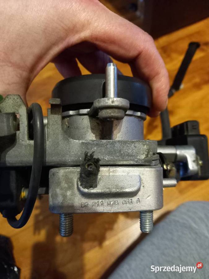 Audi 80 B4 Cabrio Coupe przepustnica 28 v6 osobowe Sosnowiec