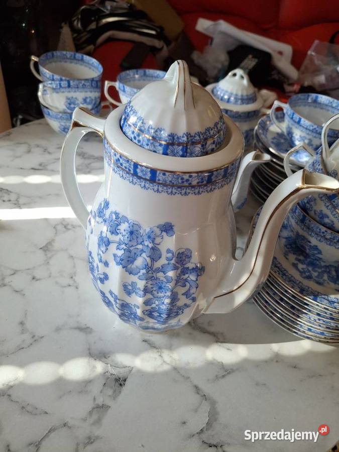 Piękny serwis cieniutka porcelana na 10 Osób Porcelana i szkło