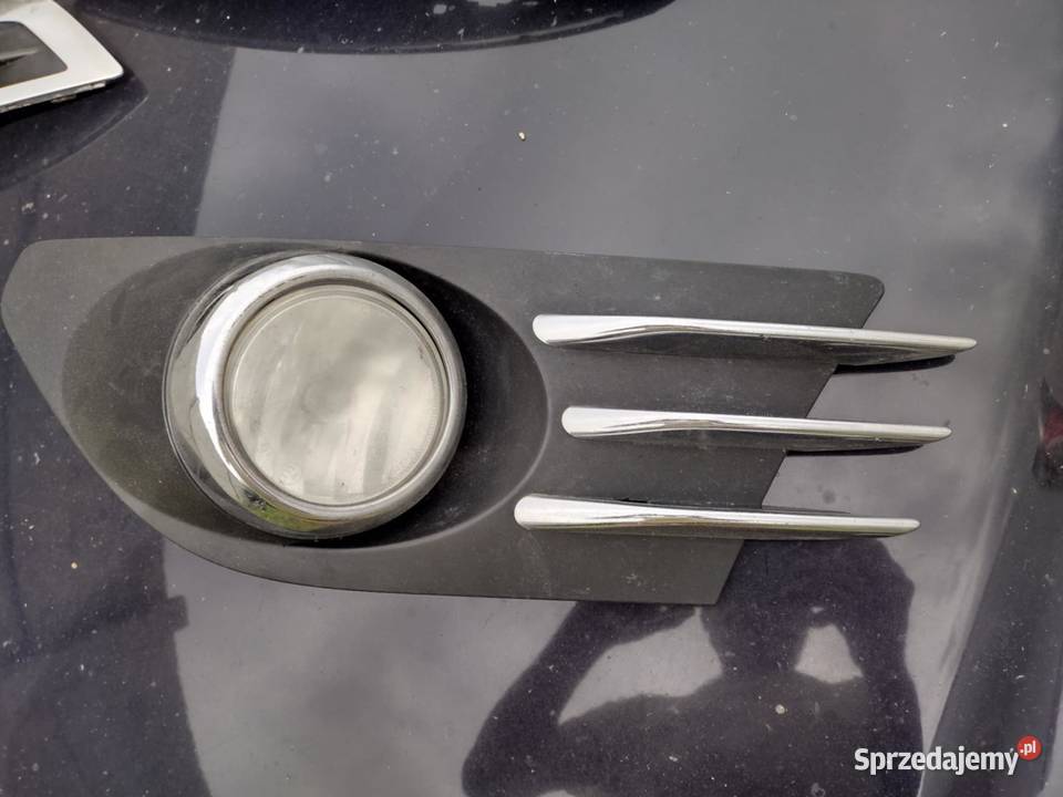 Kratka zderzaka atrapa prawa przód Peugeot 5008 osobowe