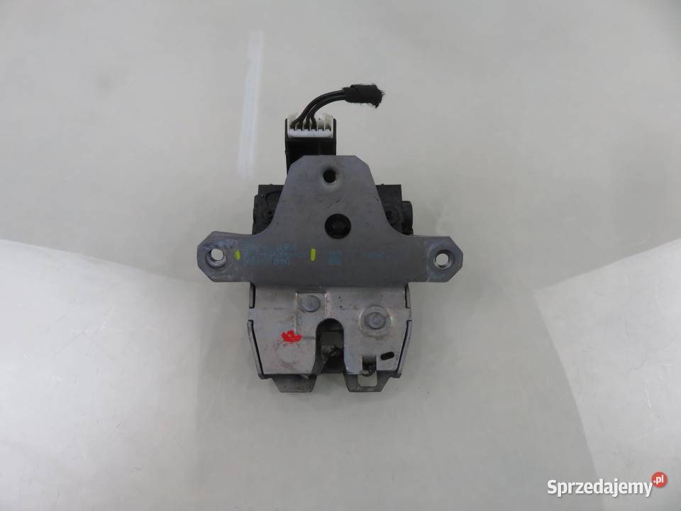 ZAMEK KLAPY FORD S I 8M51R442A66EB