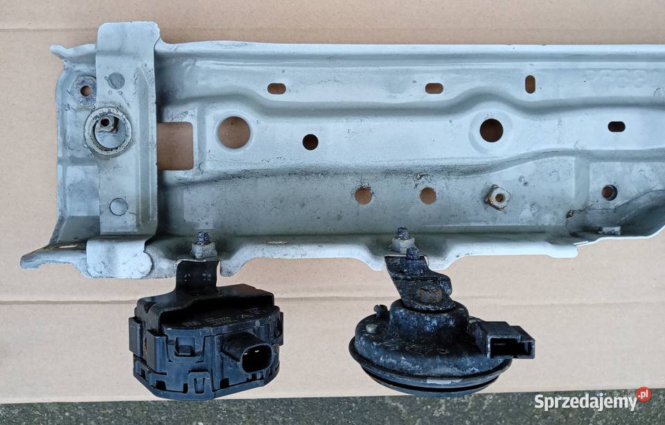 Toyota Corolla E21 Hybryda pas przedni górny Rok produkcji 2024 Przeźmierowo