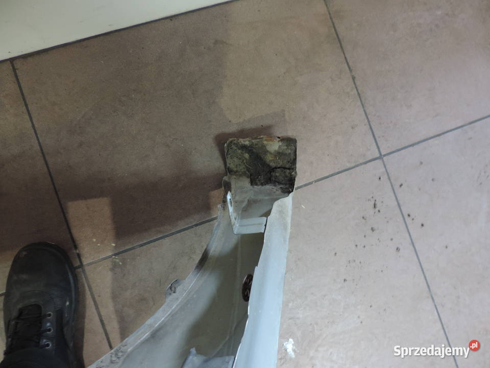 BŁOTNIK LEWY PRZÓD FORD MONDEO MK3 FL KOLOR 72 sprzedam