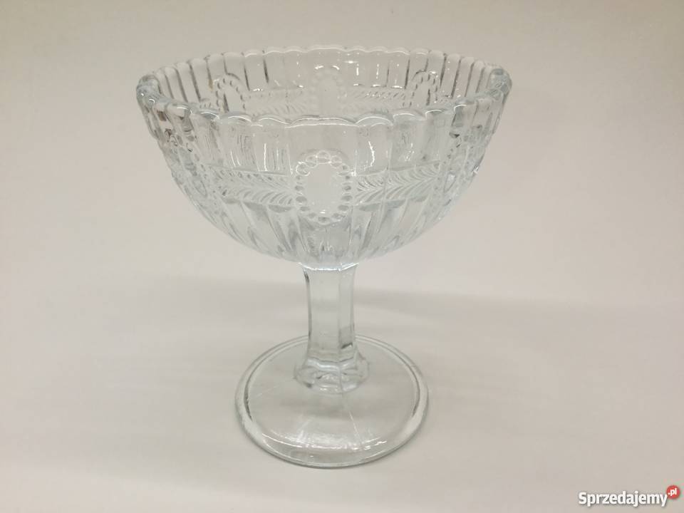 pucharki Olivia Ząbkowice szkło prasowane lata Wrocław sprzedam