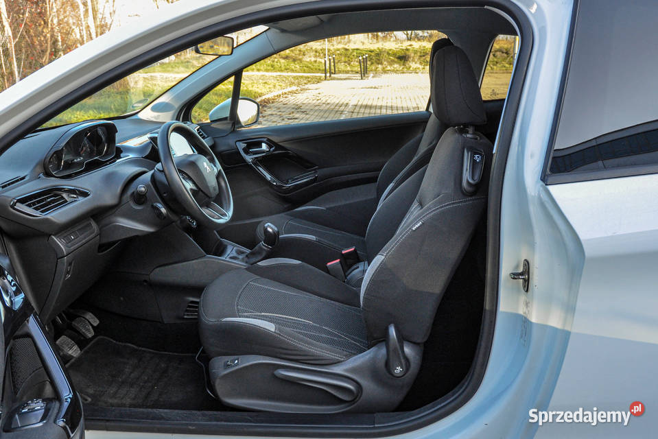Peugeot 208 Bezwypadkowy 122 Wrocław