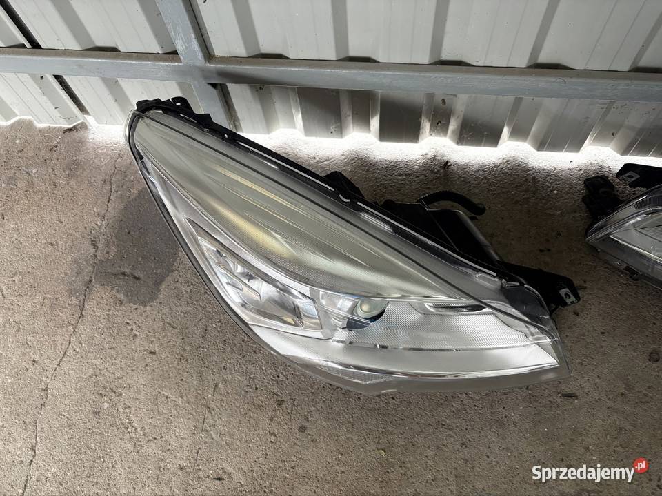 Lampy Przód Przednie Ford Kuga II MK2 Xenon Wieluń