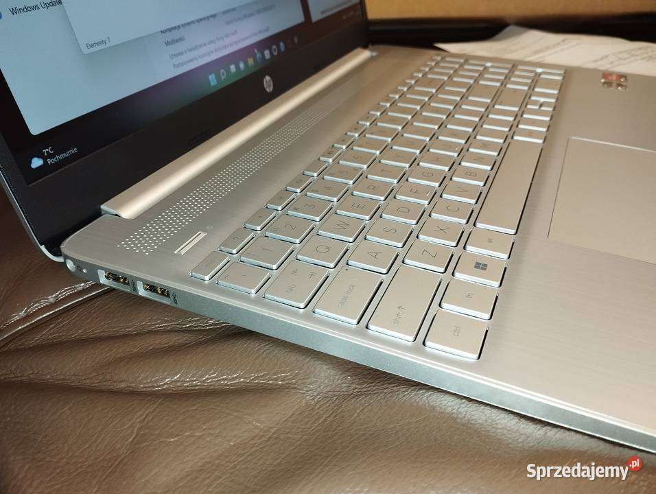 Laptop HP 15seq2470nw 156 AMD Ryzen 3 8 GB512 GB Liczba rdzeni 4 Libiąż
