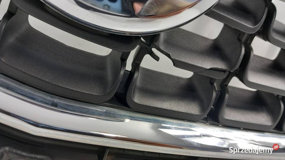 OPEL ASTRA J ATRAPA GRILL CHROM