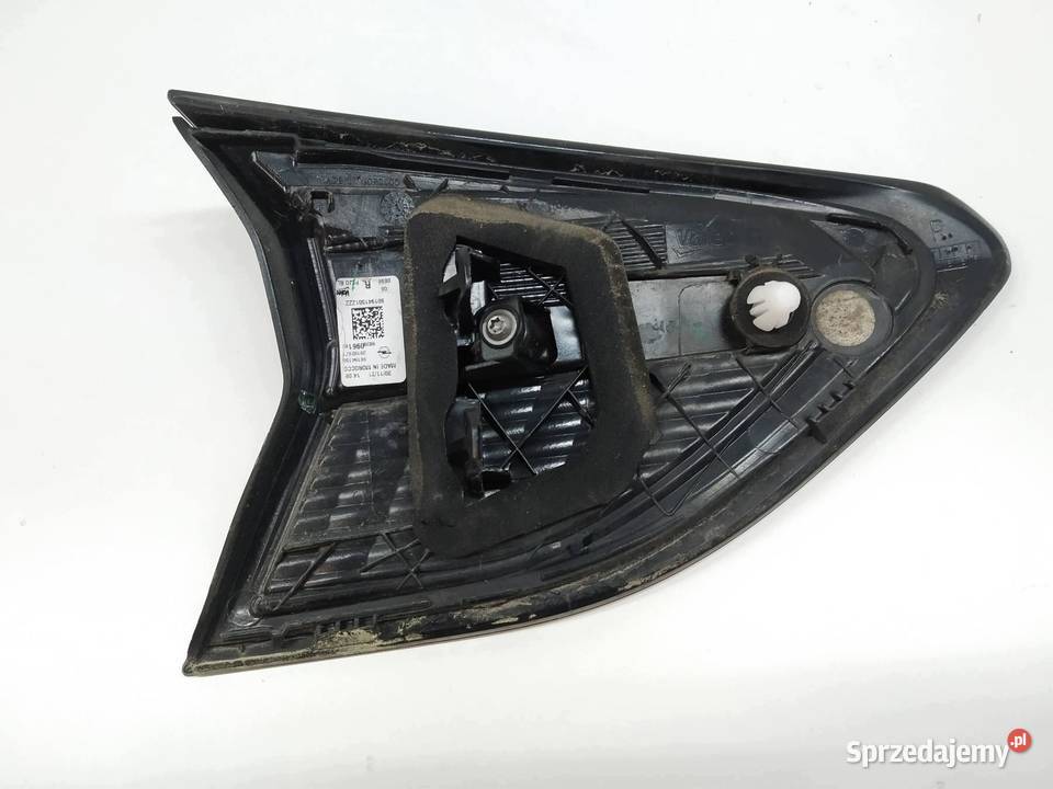 LAMPA TYŁ W KLAPĘ PRAWA EU 9830096180 Opel Corsa Rok produkcji 2022 Lampy tylne