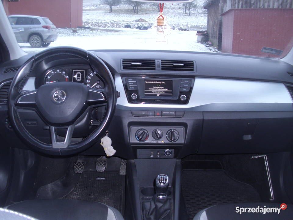 Skoda Fabia 10 MPI Active Rok produkcji 2015 Rzeszów sprzedam