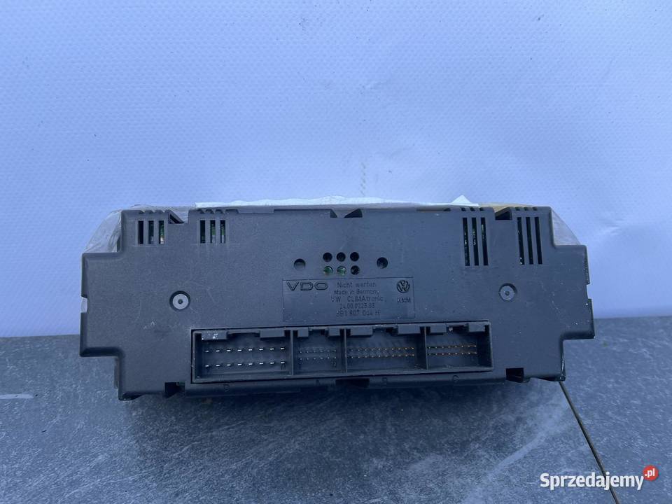 VW PASSAT B5 FL GOLF PANEL CLIMATRONIC osobowe Ostroróg