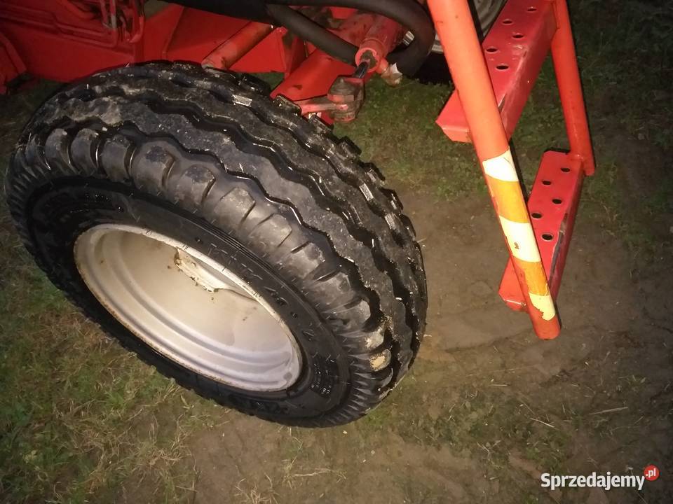 Massey Ferguson 240Nowe pony Kombajny Kraczkowa