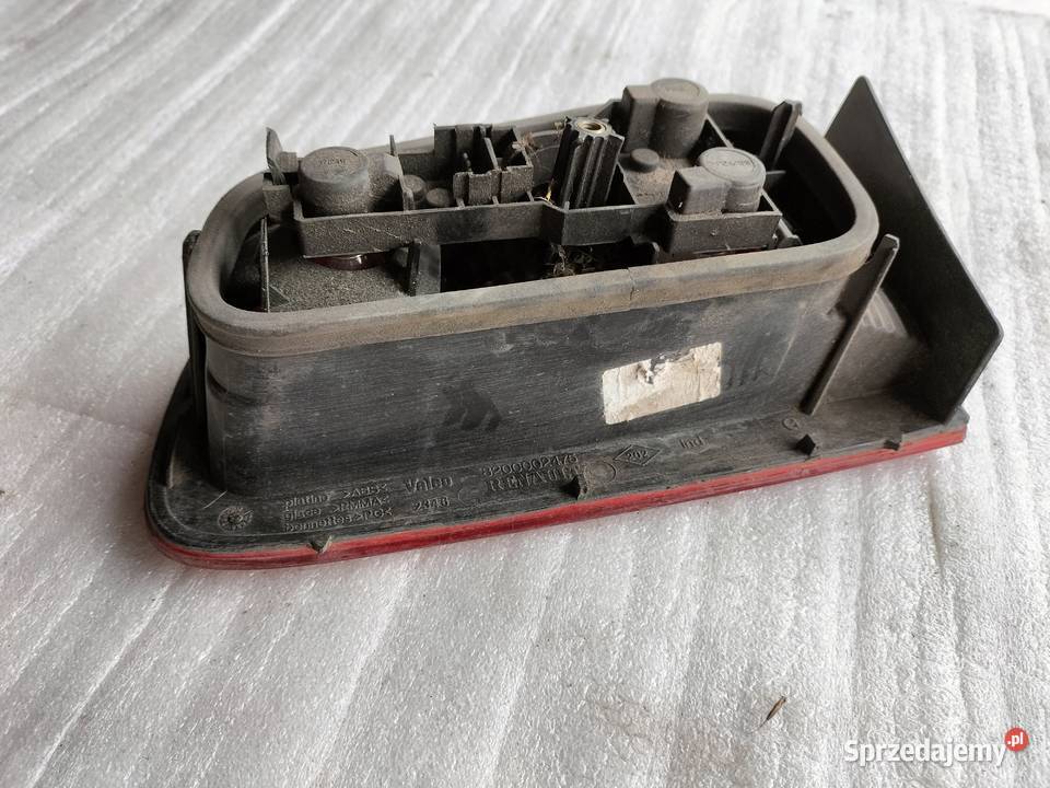 RENAULT LAGUNA II LAMPA TYŁ TYLNA KLAPA