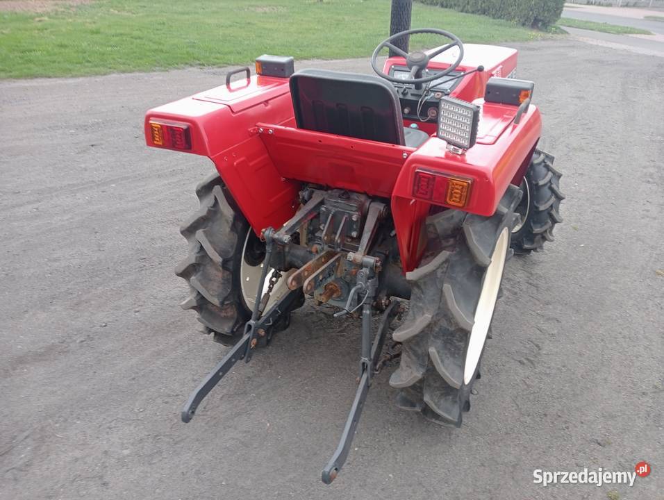 ISEKI TU 130 F 4X4 13 3 cylindry NIE KUBOTA Koszanowo