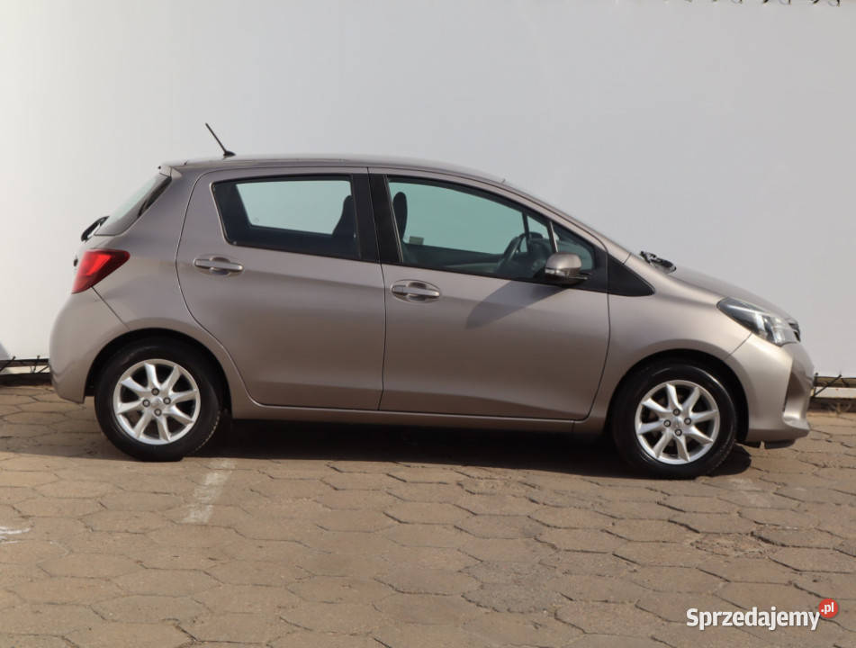 Toyota Yaris 10 VVTi Łódź