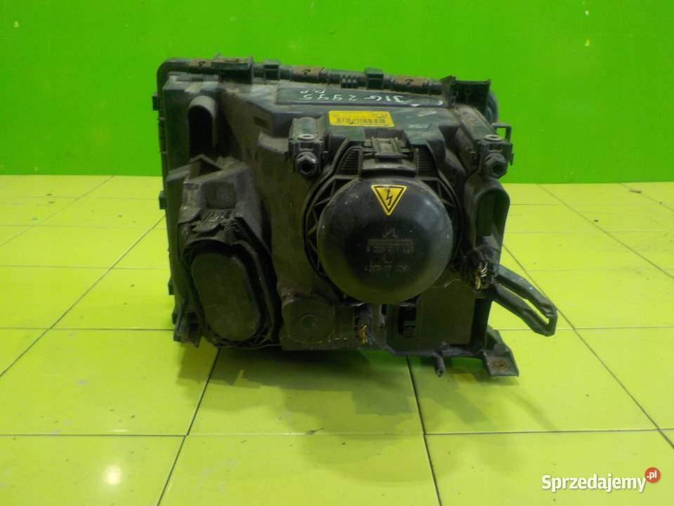 RANGE ROVER L322 44 V8 03r 5D XENON lampa prawa Suków