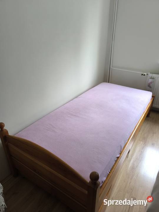 Łóżko jednoosobowe drewniane wygodne 90cm