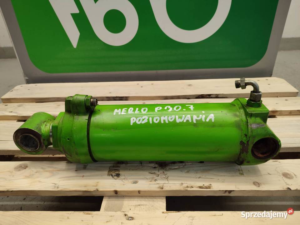 Siłownik poziomowania Merlo P 307 Wilkowo sprzedam