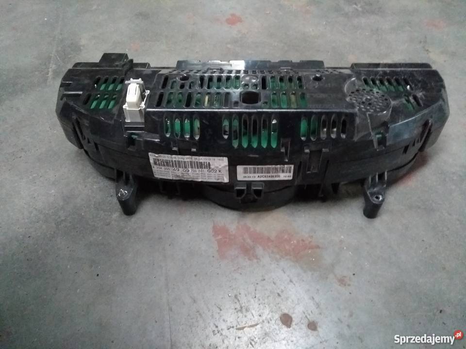 Mercedes W204 CKLASA liczniki zegary Pilzno sprzedam