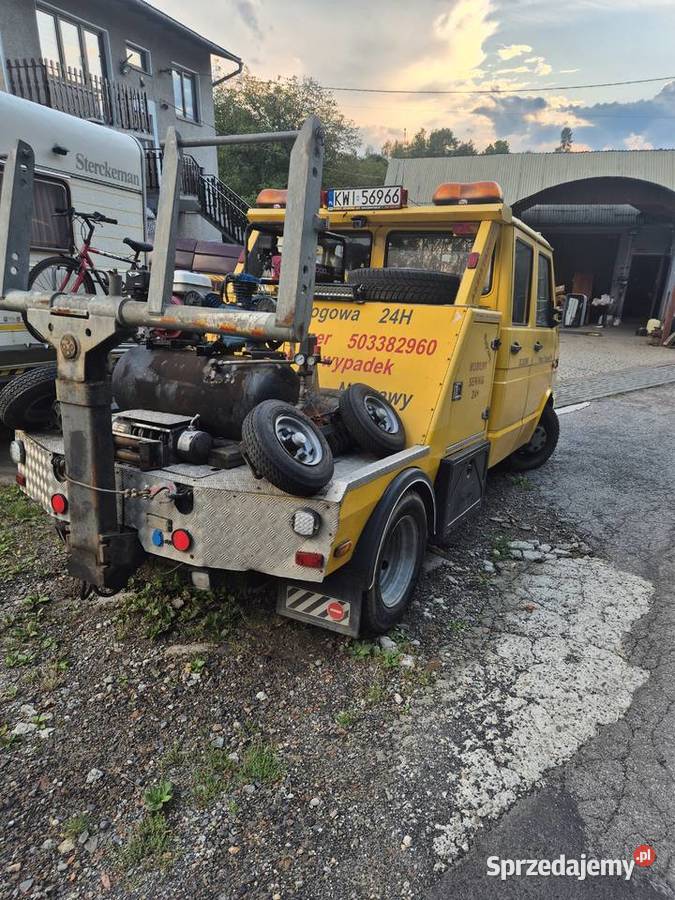 Holownik pomoc drogowa iveco na katb 7 osób Wieliczka