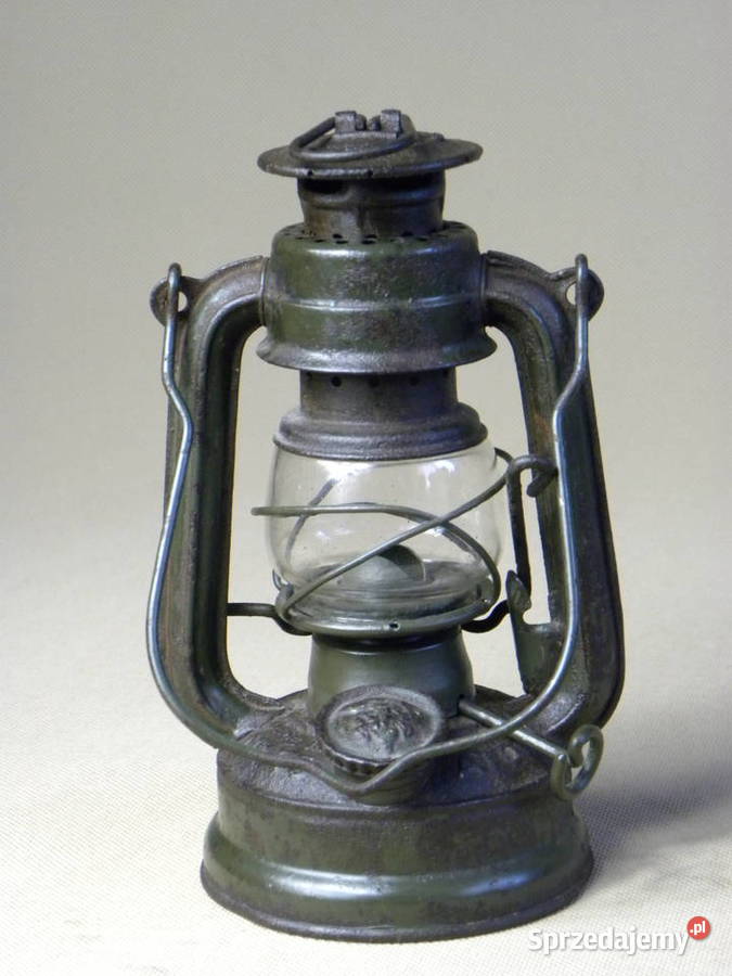 Niemiecka wojskowa lampa naftowa Feuerhand 75 Legnica