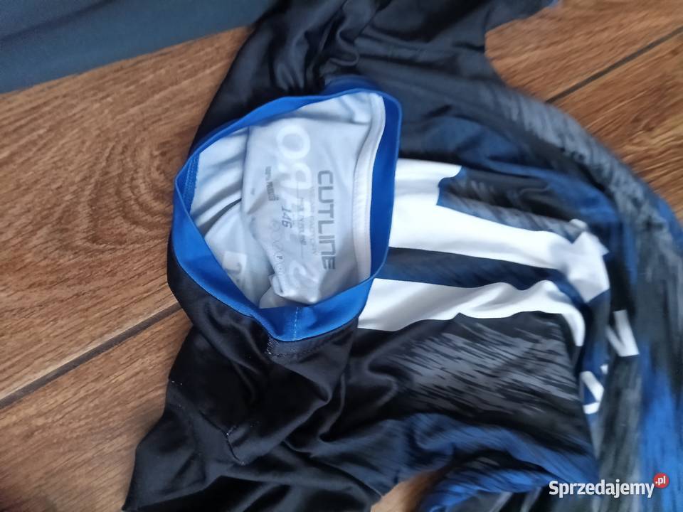 Sprzedam to co na zdjęciu chłopiec