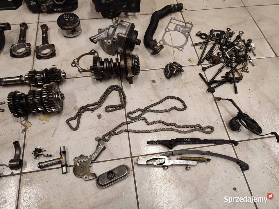 Honda NTV 650 silnik części wał cylinder głowica Jelenia Góra