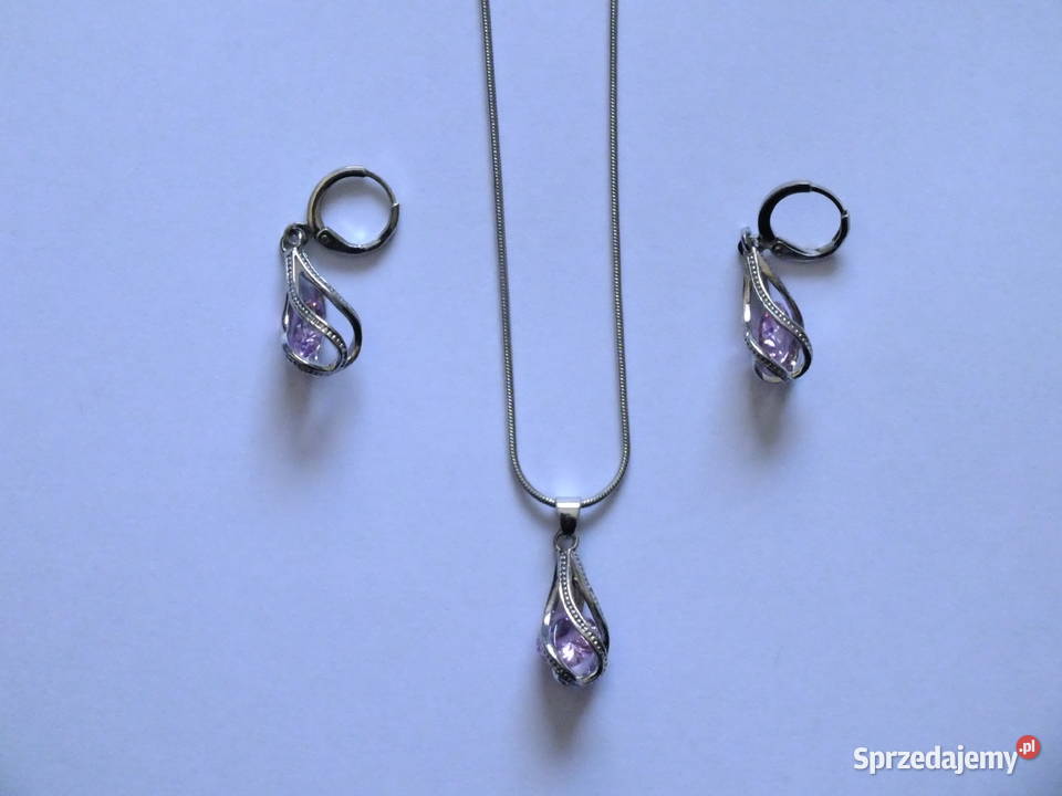Sprzedam ładny komplet naszyjnik z kolczykami