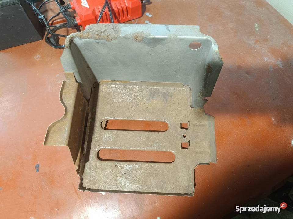 Fiata 126ppółka akumulatora wnęka nowa PRL ST FL osobowe śląskie