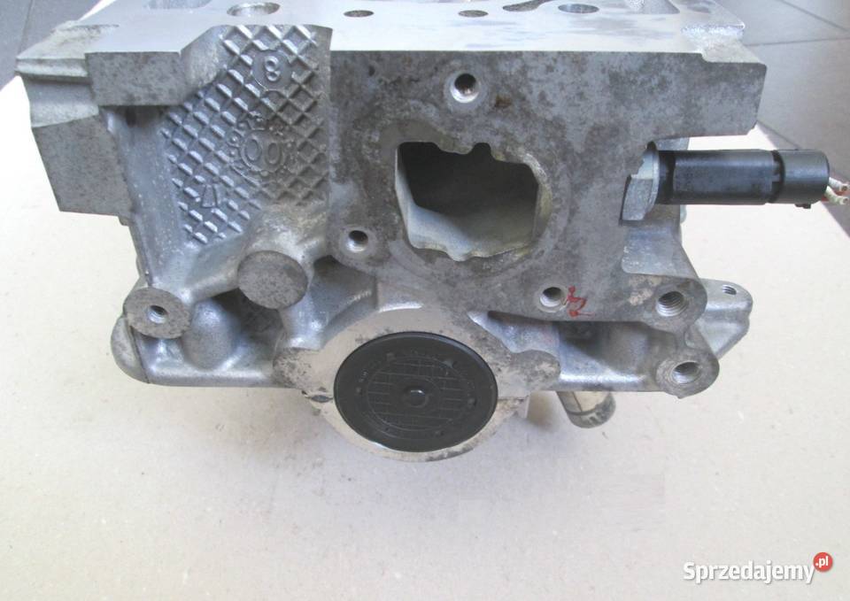 Głowica RENAULT 12 16V 8200042722 Dacia Clio głowice cylindrów Brzostek