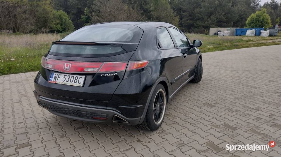 Honda Civic UFO świetny stan polski salon