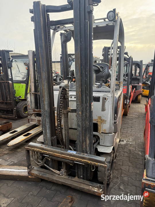 wózek elektryczny STILL RX6016 Triplex 480m w łódzkie Działoszyn sprzedam