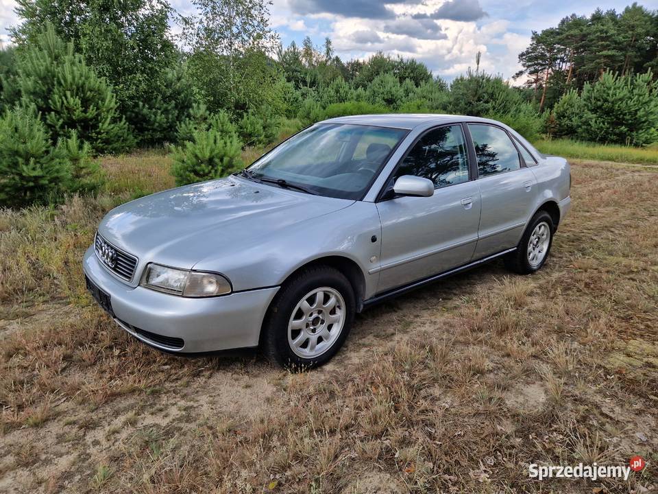 Audi A4 B5 2.6 V6 1996r Super stan