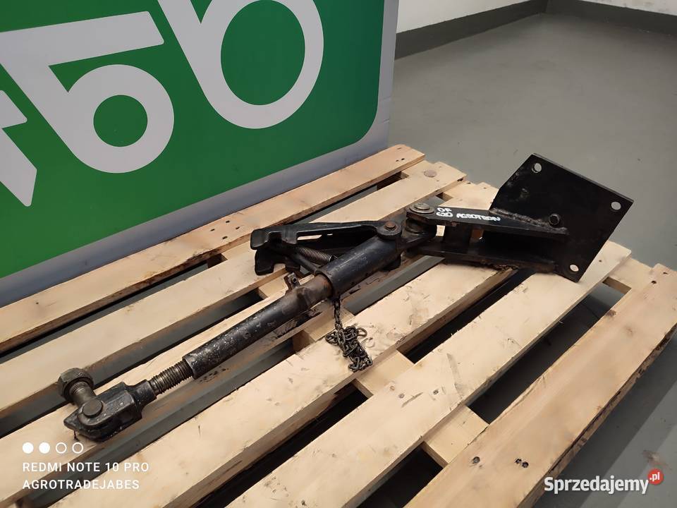 Odciąg Mocowanie ramion Deutzfahr 620 TTV Pozostałe Wilkowo sprzedam