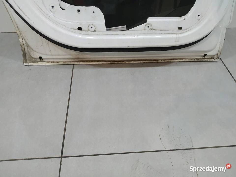 DRZWI LEWE TYŁ 70746 Volvo XC 90 II 2015 Rok produkcji 2015 sprzedam