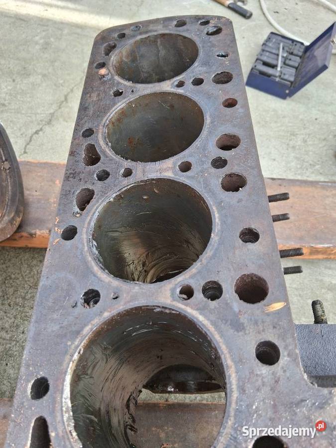 Blok silnika 22d mercedes w115 123 Blok silnika Tarnów