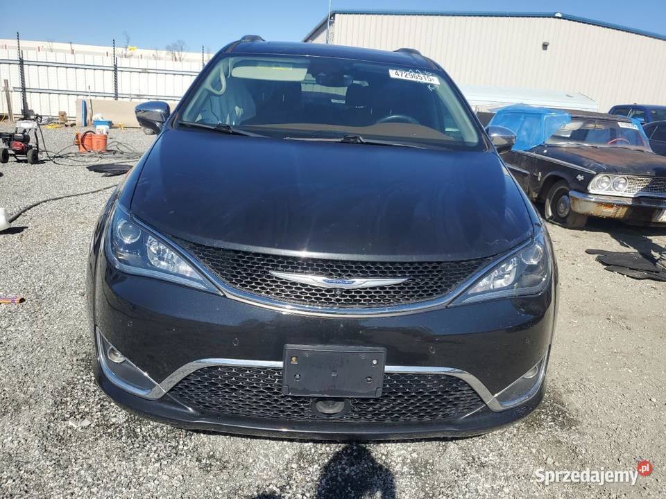 2018 CHRYSLER PACIFICA LIMITED Pacifica Częstochowa