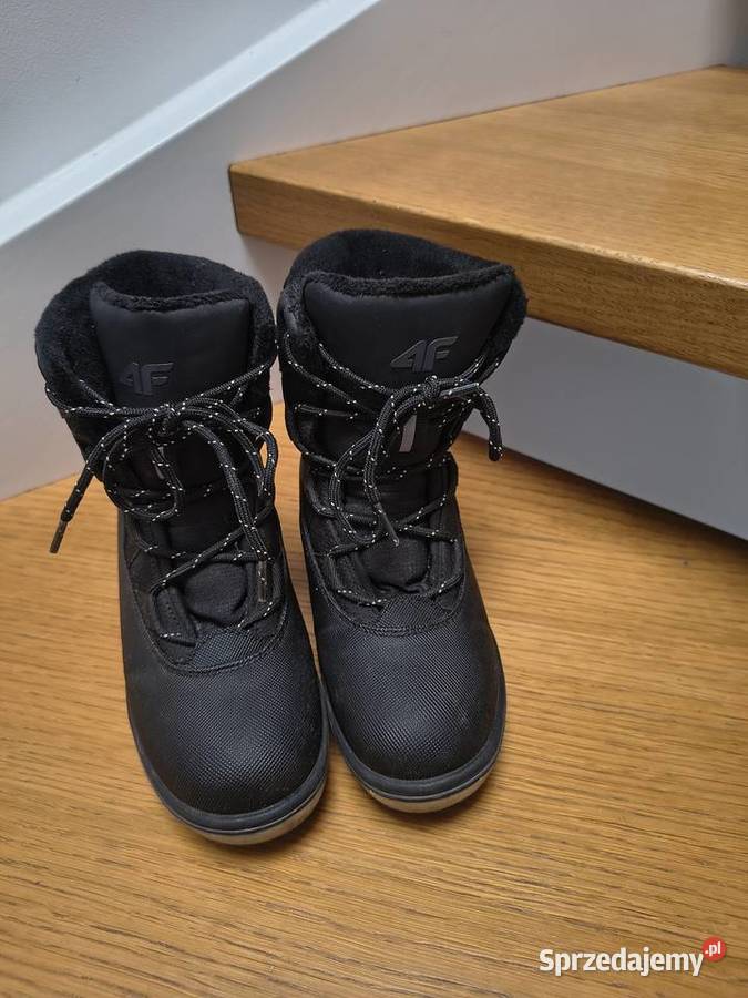 Buty zimowe 4F czarne rozmiar 32 Sienno