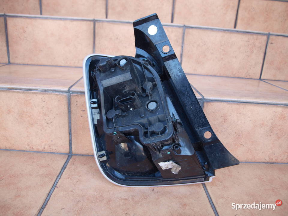Fiat 500 lampa prawa tył 2007 2015r europa