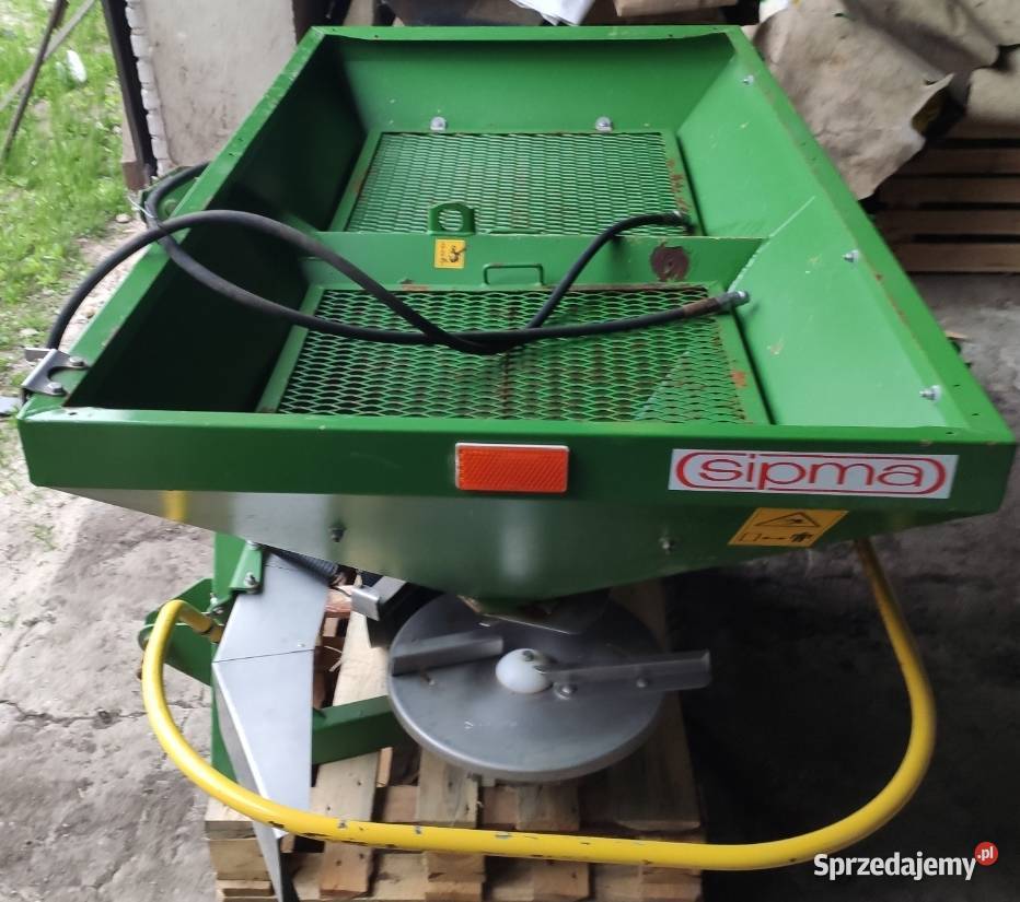 Sipma Antek Rozsiewacz Nawozów pierwszy nieuszkodzony Chodów