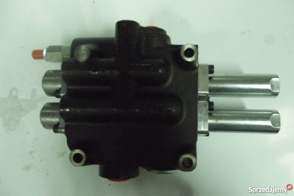 Rozdzielacz 2 sekcje pod joystick 80L lubelskie sprzedam