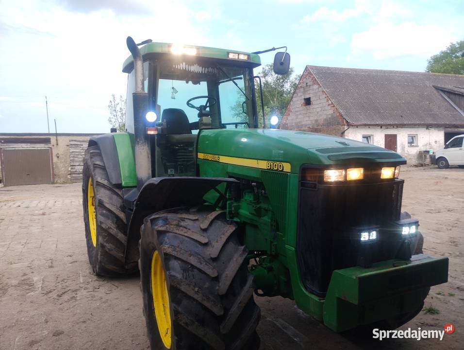 John Deere 8100 Plesewo