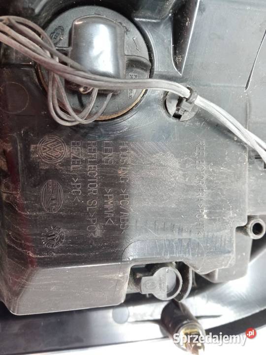 LAMPA TYŁ PRAWA LED USZKODZONA 7E0945208F